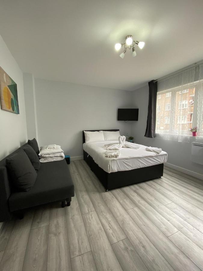 Comfortable - Cosy - Budget Studios In City Center Лондон Екстериор снимка