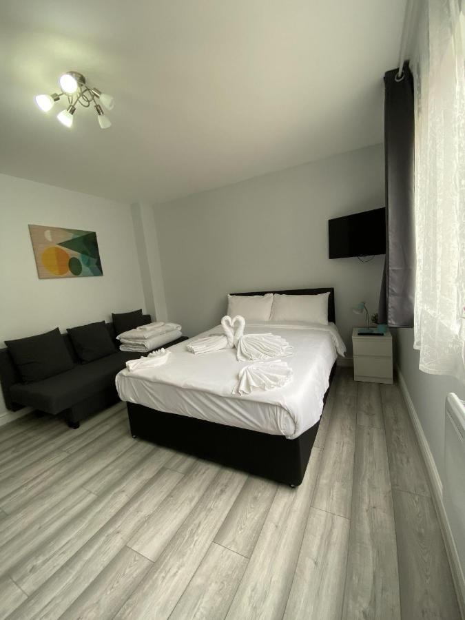 Comfortable - Cosy - Budget Studios In City Center Лондон Екстериор снимка
