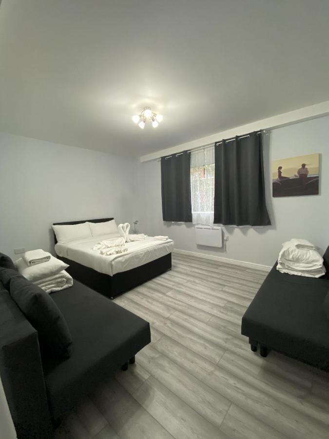 Comfortable - Cosy - Budget Studios In City Center Лондон Екстериор снимка