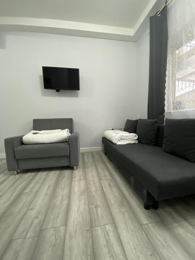 Comfortable - Cosy - Budget Studios In City Center Лондон Екстериор снимка