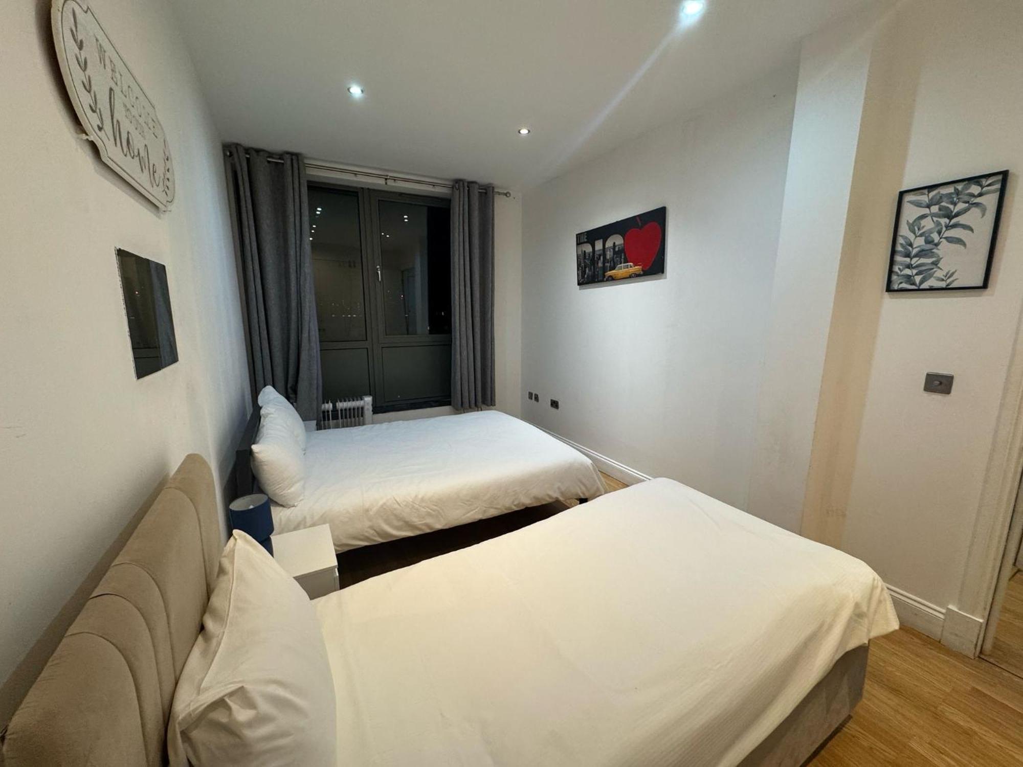 Comfortable - Cosy - Budget Studios In City Center Лондон Екстериор снимка